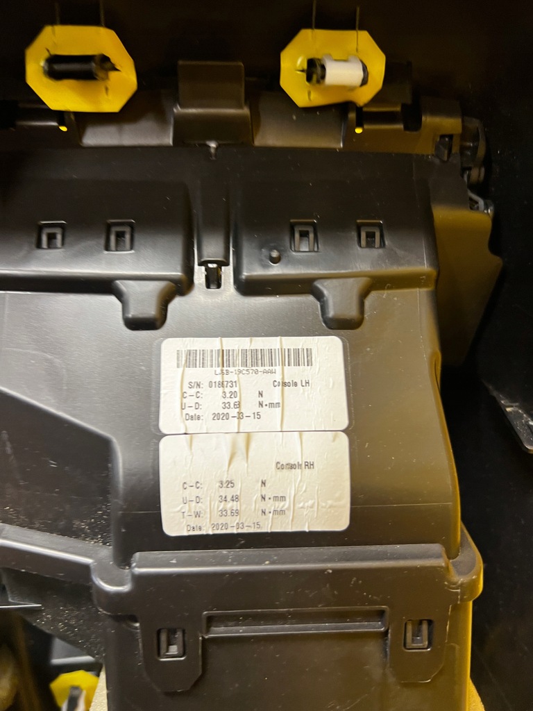 фото №7, Защита задняя туннель среднего вход usb ford escape mk4