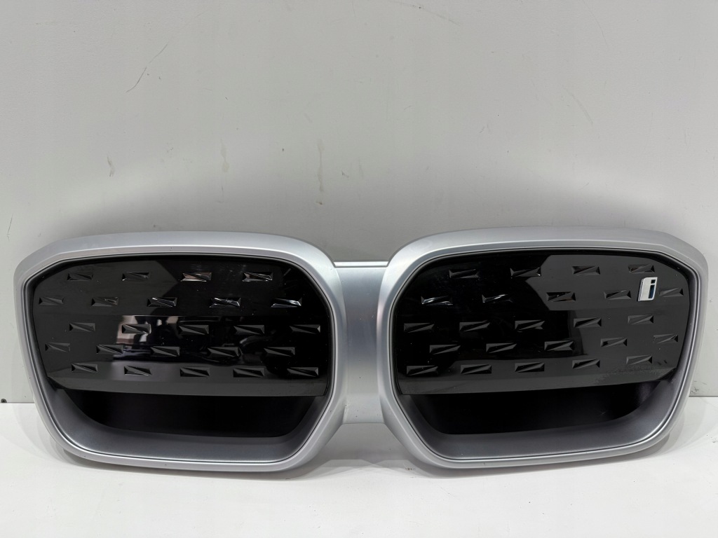 Купити Bmw ix3 g08 решітка радіатора решітка  решітки радіатора в гарному стані