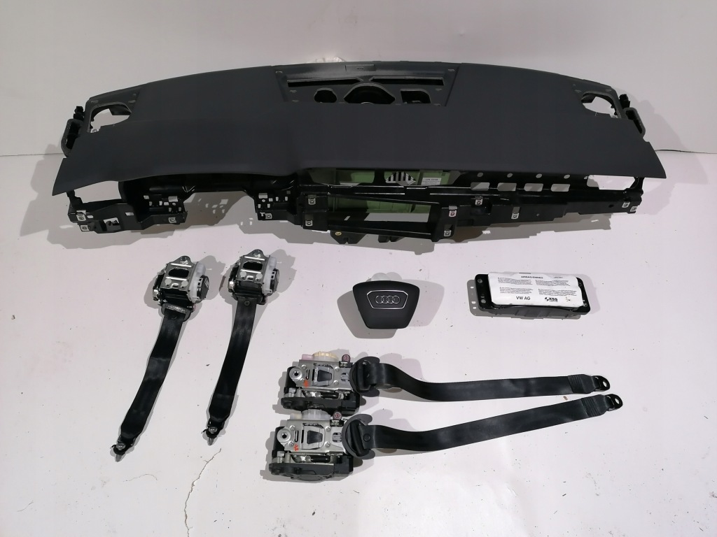 фото №1, Audi a7 c8 4k приборная панель консоль подушка безопасности подушки безопасности ремни