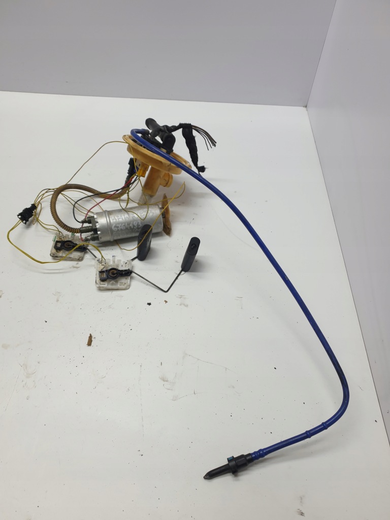 фото №1, Насос пального bmw x3 e83 6764193 6763277