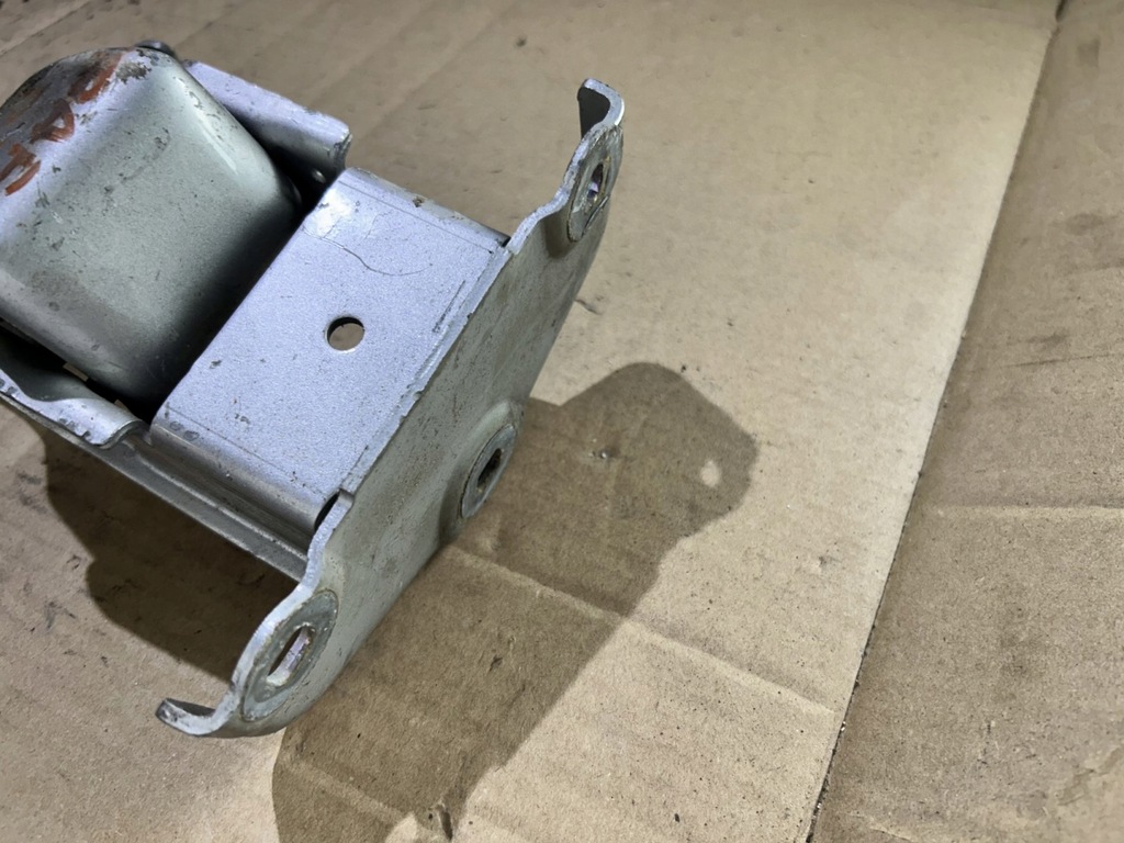 фото №3, Петля двері задня renault trafic ii opel vivaro a 312304k