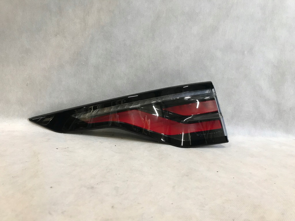 фото №1, Land rover discovery v lift 21- лампа задняя левая!