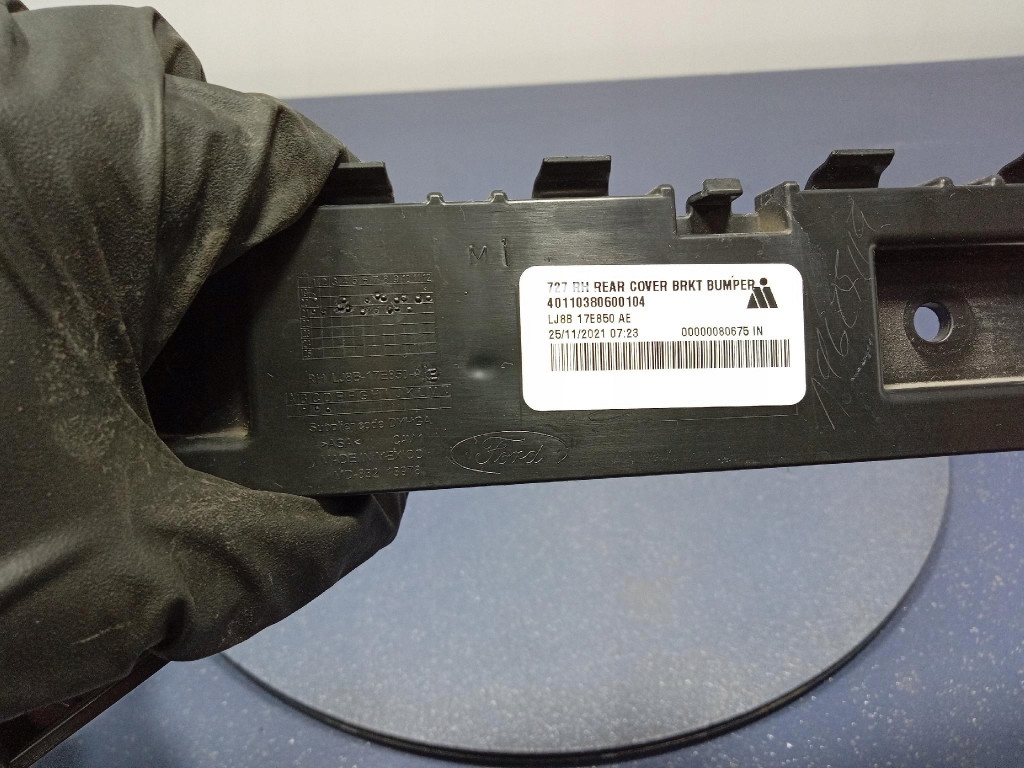 фото №6, Ford mustang mach-e напрямна кронштейн бампера правий задня lj8b17e850ae