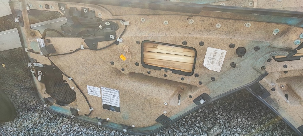 фото №8, Оббивка обшивки czarna шкіра mercedes w220 long