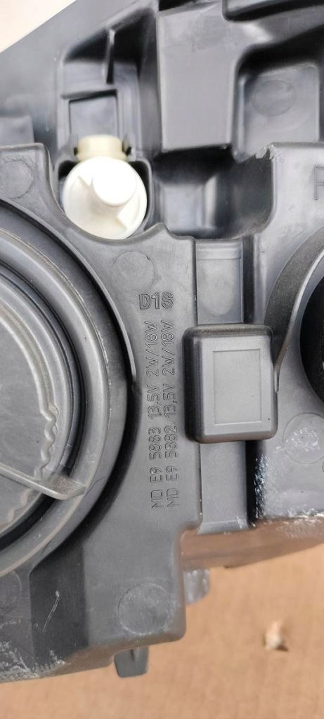 Фара правий передня правий перед ксенон dynamic led lci рестайлінг  bmw x1 e84 Доставка