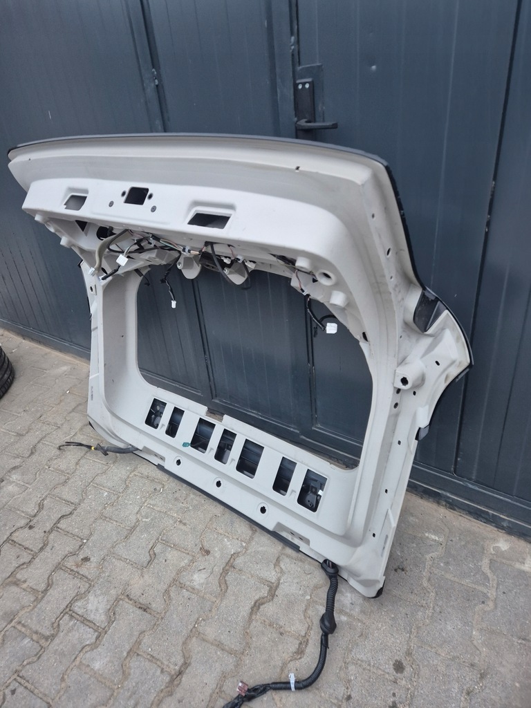 фото №15, Nissan ariya задня кришка багажника poznań