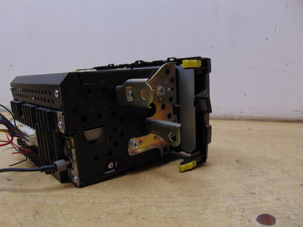 фото №8, Радіо заводський toyota auris 1 86120-02520