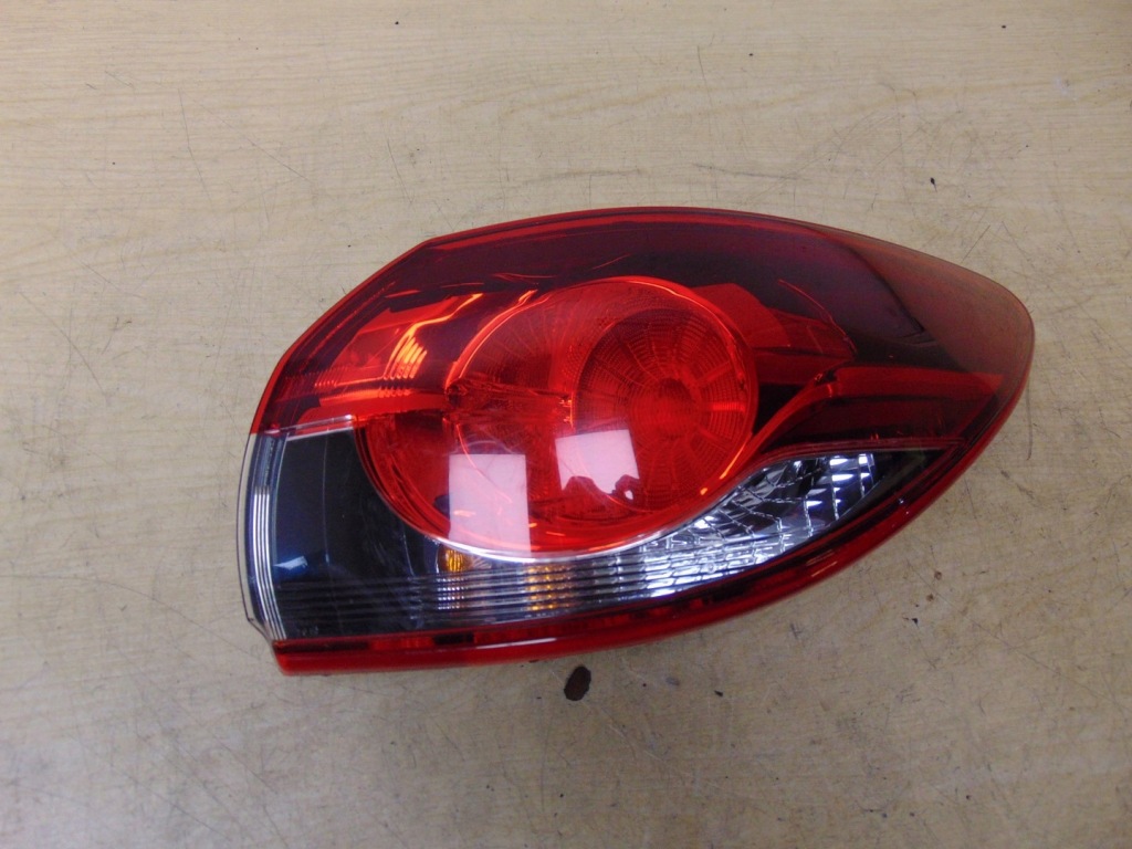 фото №1, Лампа правая задняя mazda 6 gj kombi 2012- europa