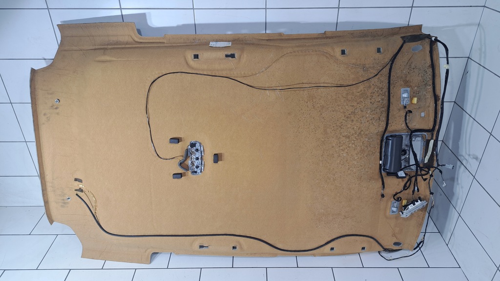 фото №4, Kuga mk1 стеля + освітлення