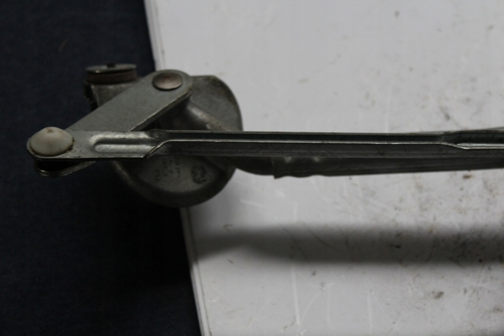 фото №10, Toyota оригинальный номер 85110-05060 механизм дворник