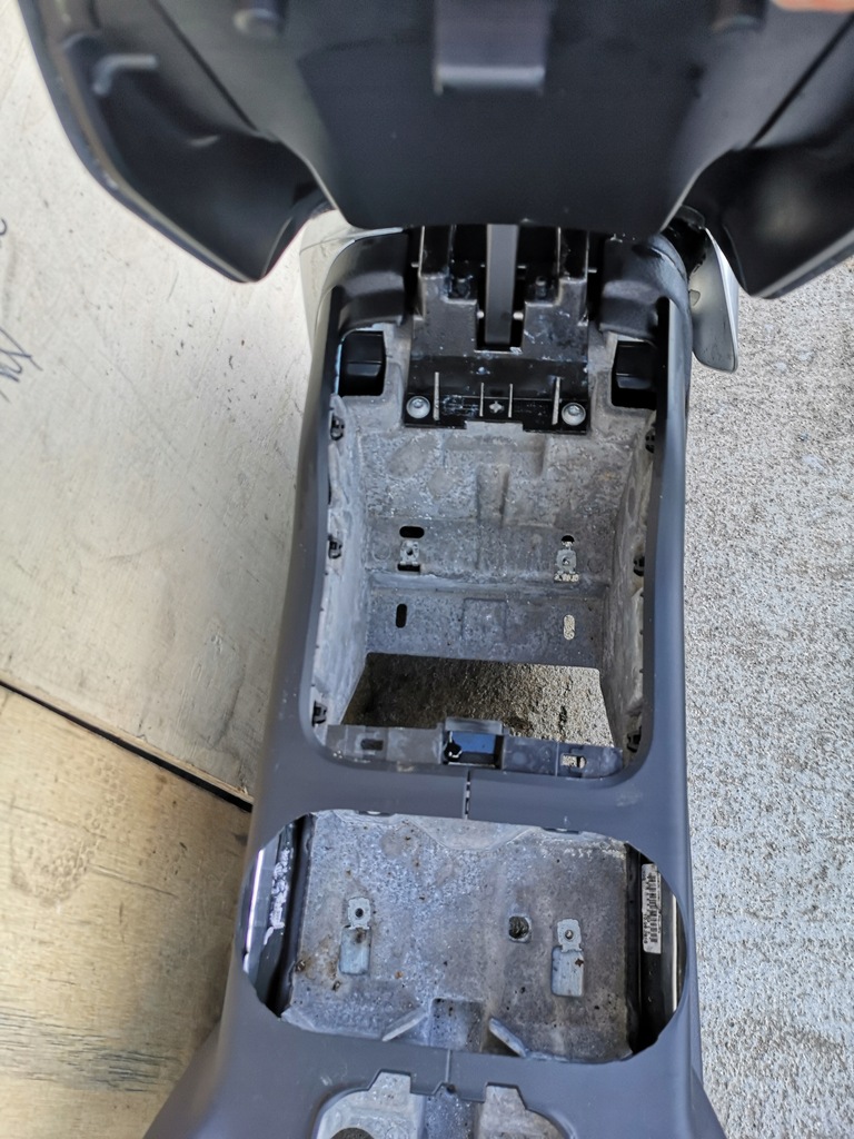 фото №13, Туннель средний подлокотник porsche cayenne ii 7p5