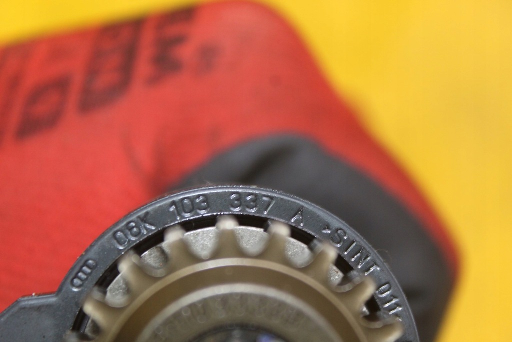 фото №8, Вал балансувальний audi s3 8v vw golf seat skoda 2.0 tfsi cyf 06k103337a