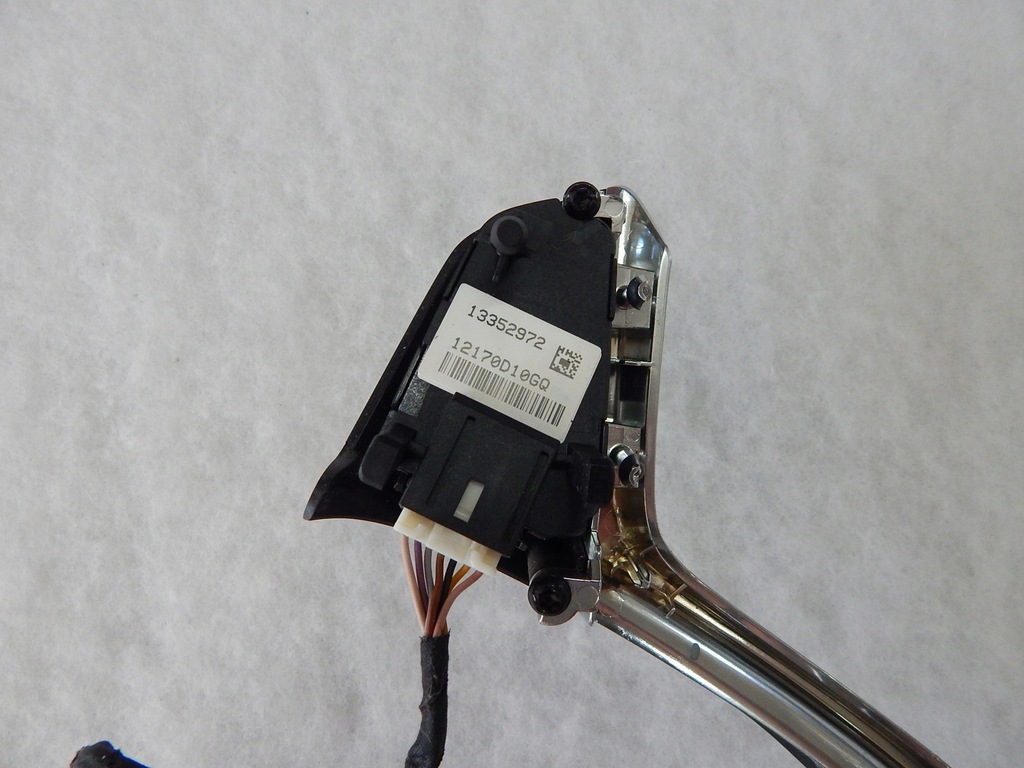 фото №8, Opel insignia a przed liftem - кнопки руля цвет коричневый