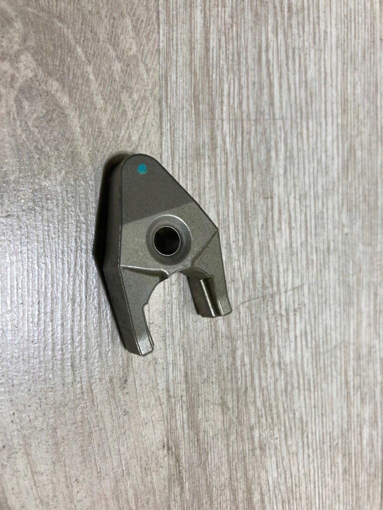 фото №1, Кронштейн форсунка 2.4 d toyota hilux viii 21r