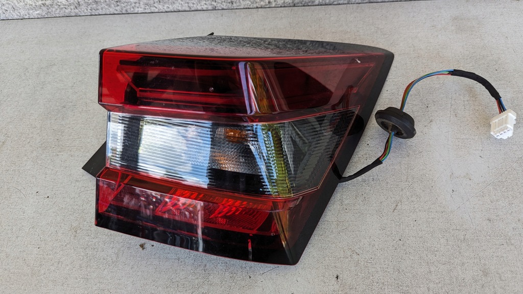 фото №1, Лампа задняя задняя правая nissan juke ii f16