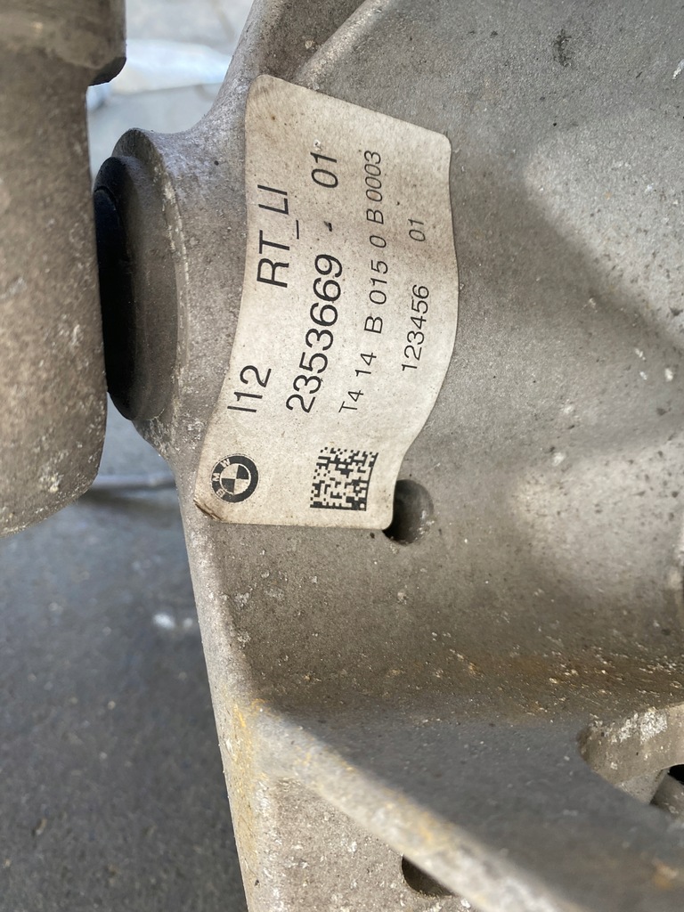 фото №11, Поворотний кулак амортизатор задня bmw i8