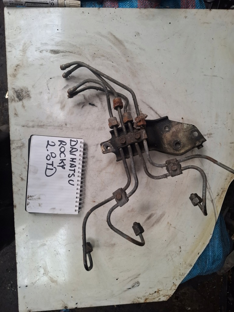 Купить Daihatsu rocky 2,8 td провода топливные