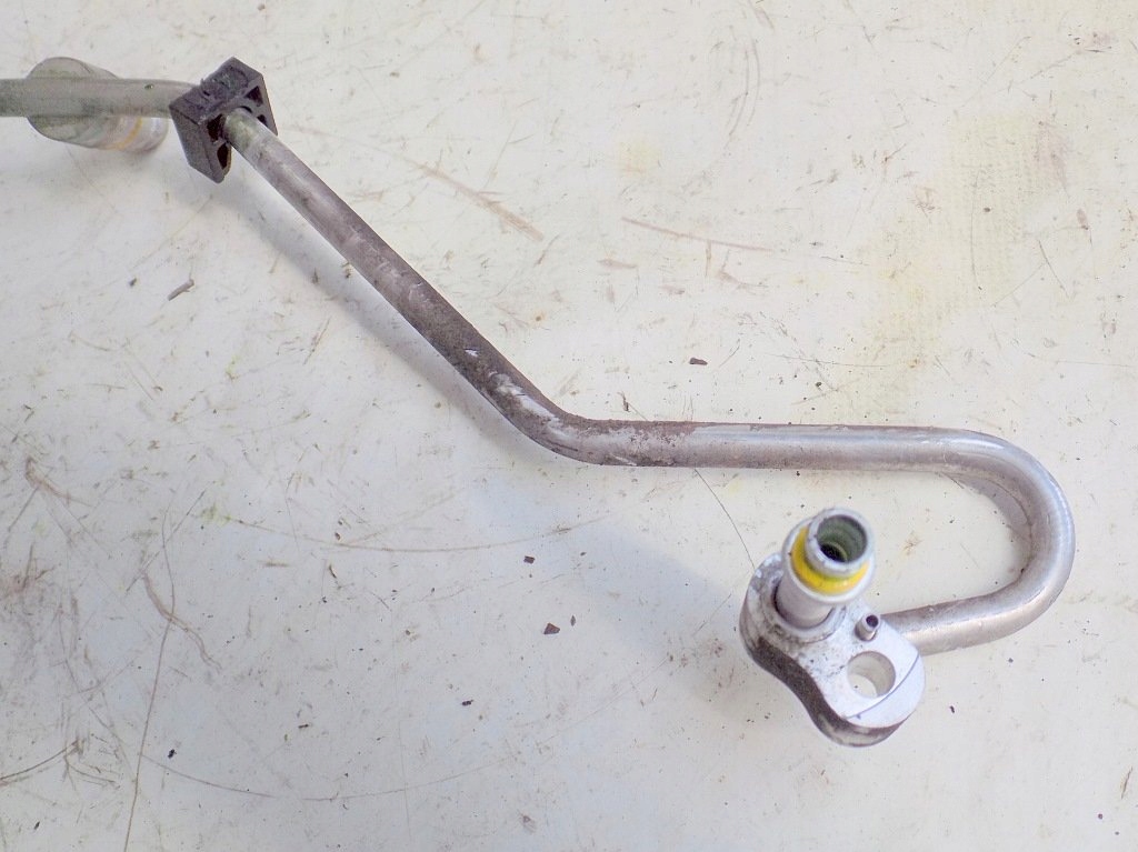 фото №5, Volvo v40 lift 1.8 шланг кондиционера