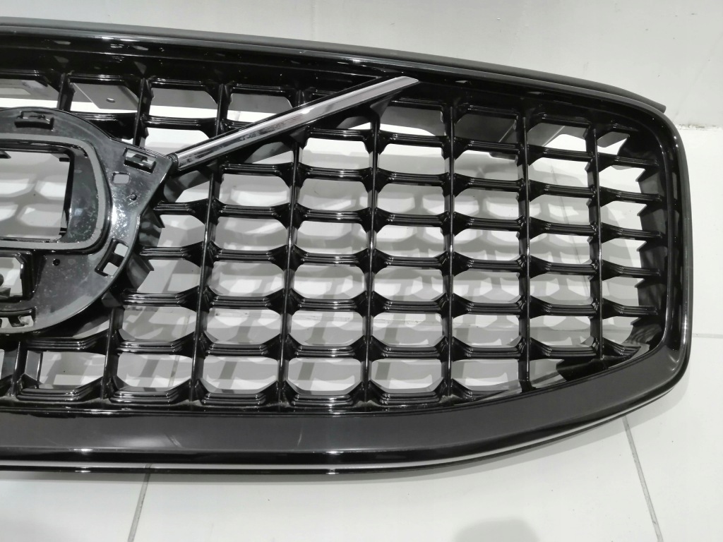 фото №6, Решётка радиатора решётка радиатора volvo xc60 ii r-desing hal 6869