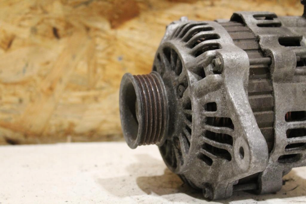 фото №3, Генератор subaru 23700aa450