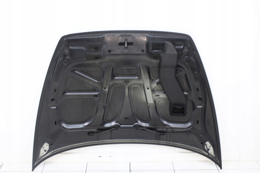 Volvo c70 2 06r- капот крышка двигателя 452 Цена