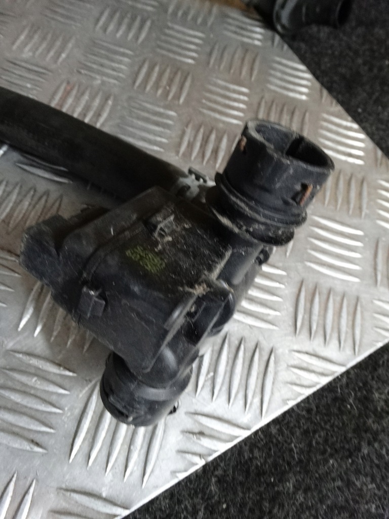 фото №7, Wąż wody обігрівача mercedes w211