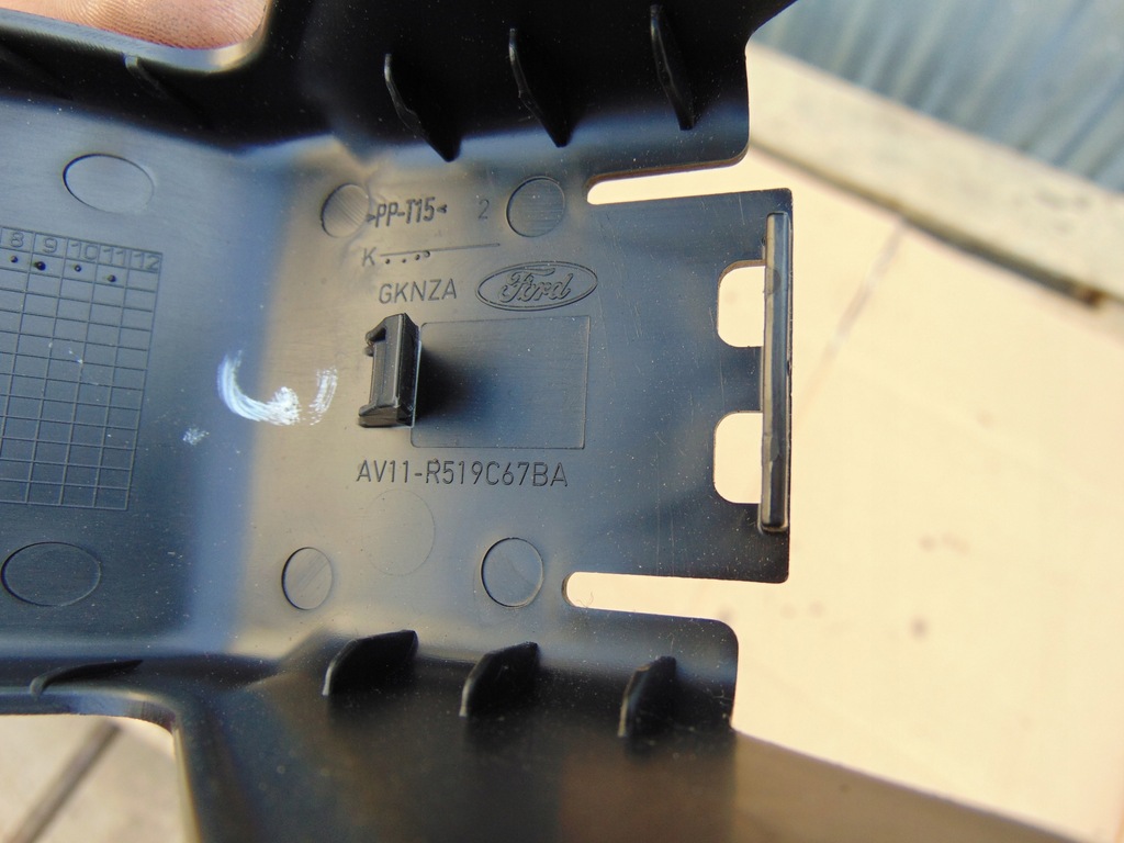 фото №9, Накладка заглушка винт сидений задних ford b-max