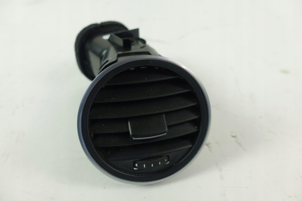 фото №1, Vw beetle 5c5 решітка обдув ліва