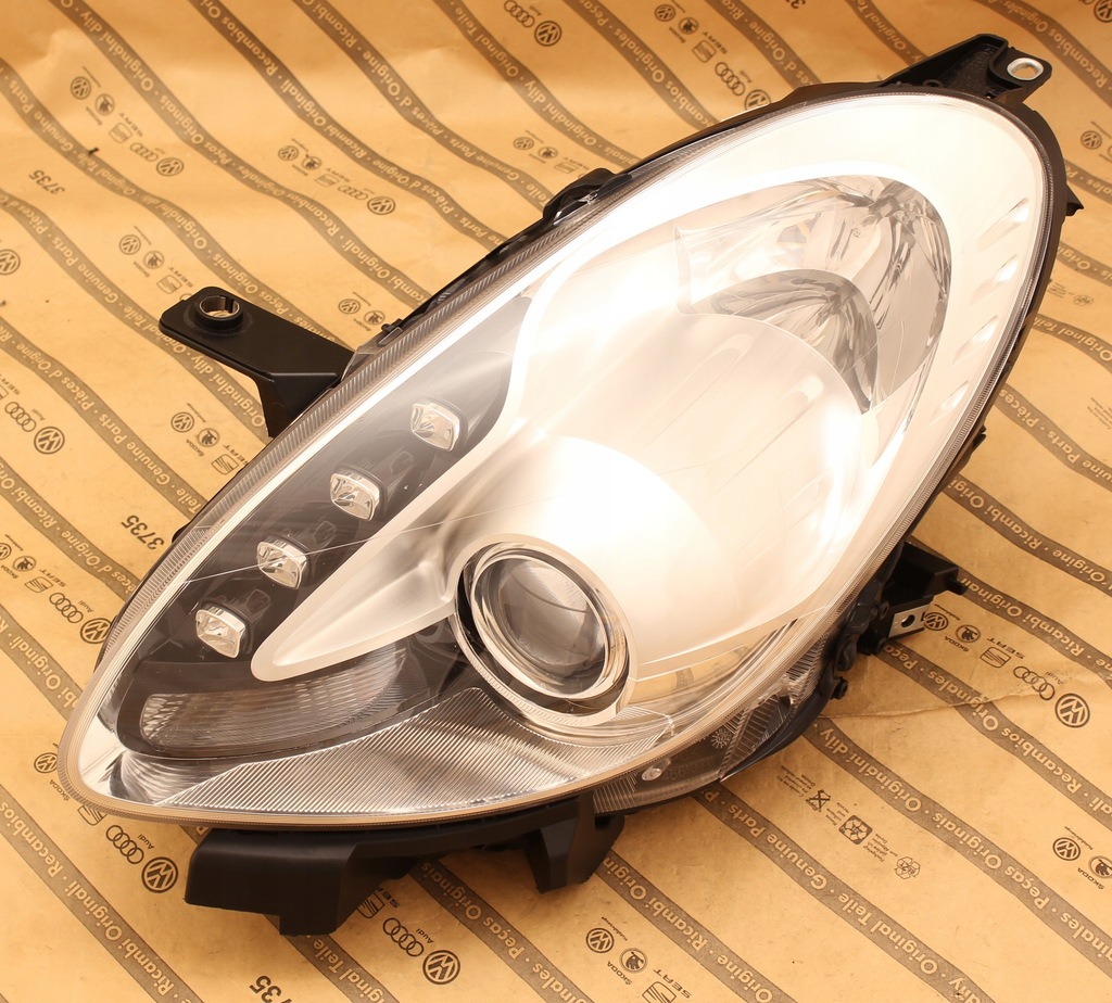 фото №1, Alfa romeo giulietta 10-20 лампа обычная + led