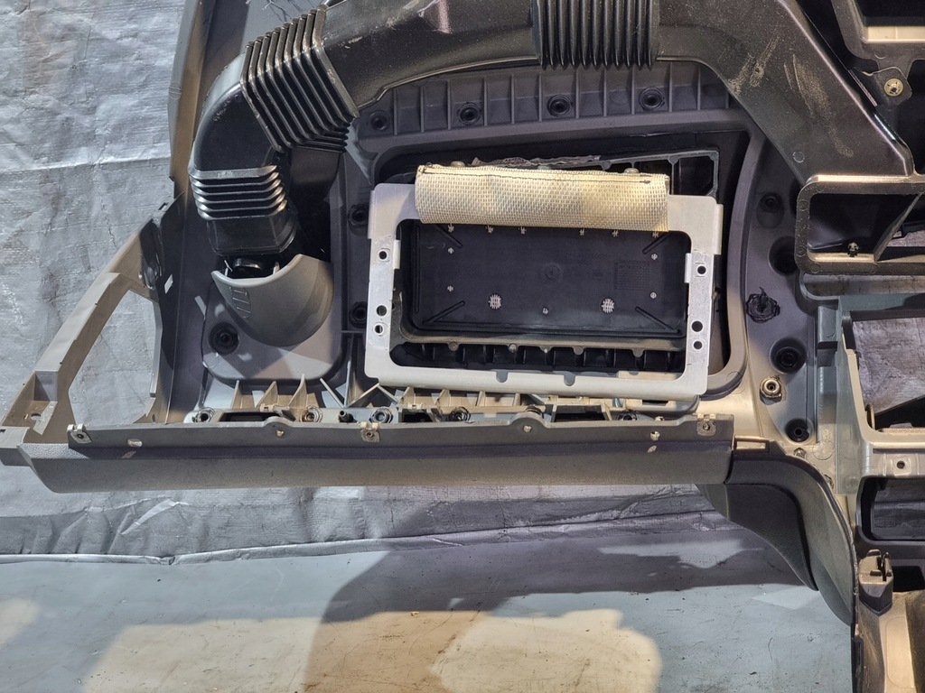 фото №16, Консоль панель приладів приладова оригінальний номер 5p1857003e seat altea 05r