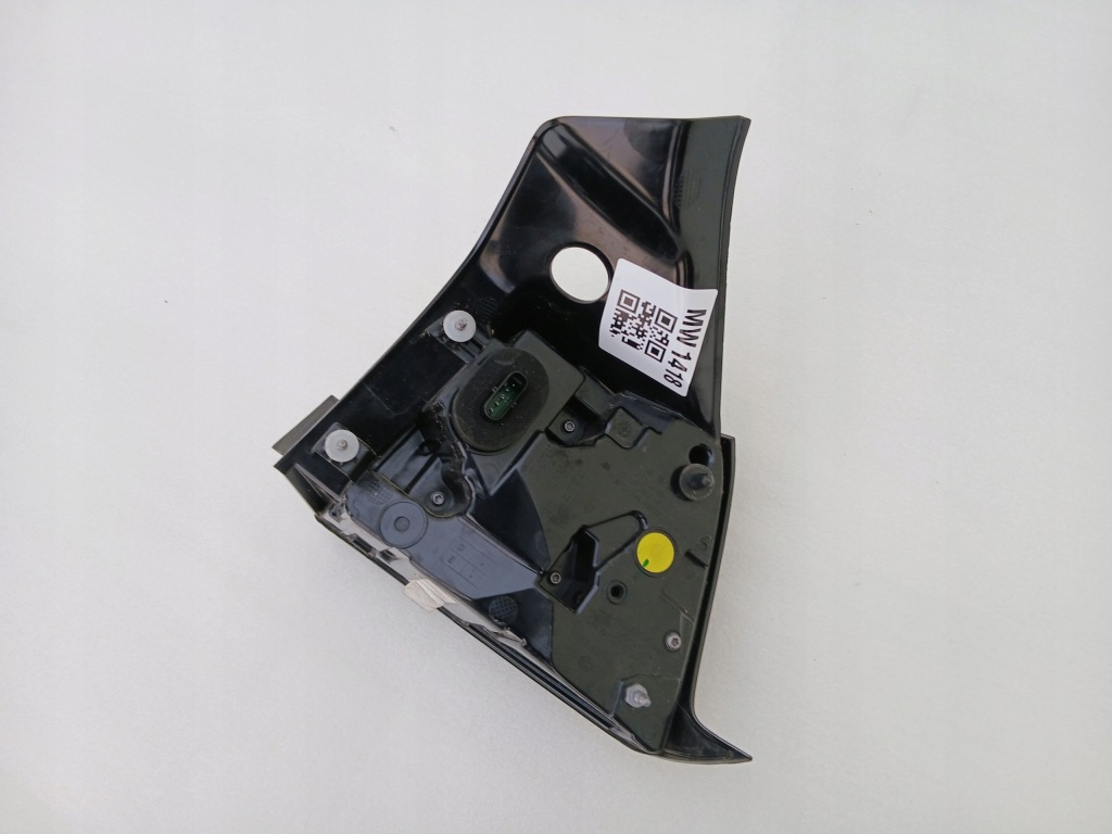 Tesla model y 3 рестайлинг  2021- лампа задняя левая левый задний  1502086-99-d Доставка