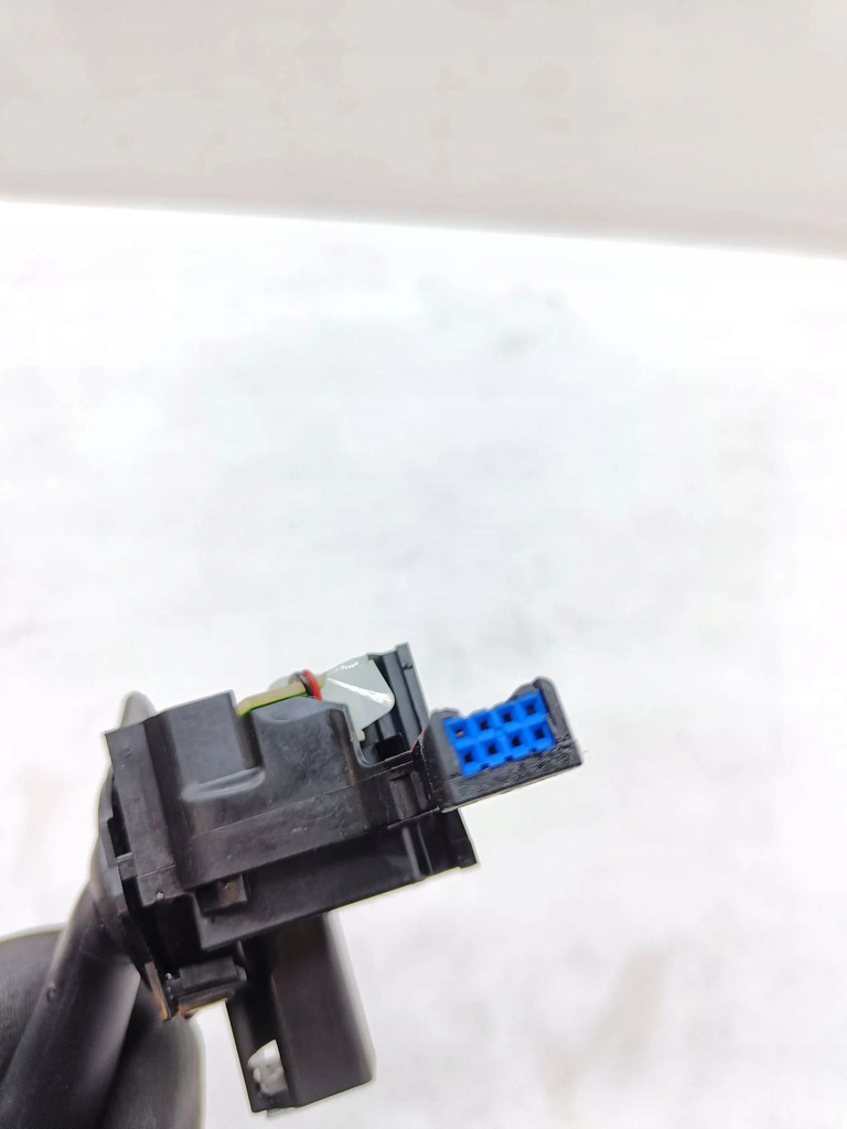 фото №7, Volkswagen caddy 2008 рычаг / переключатель дворник