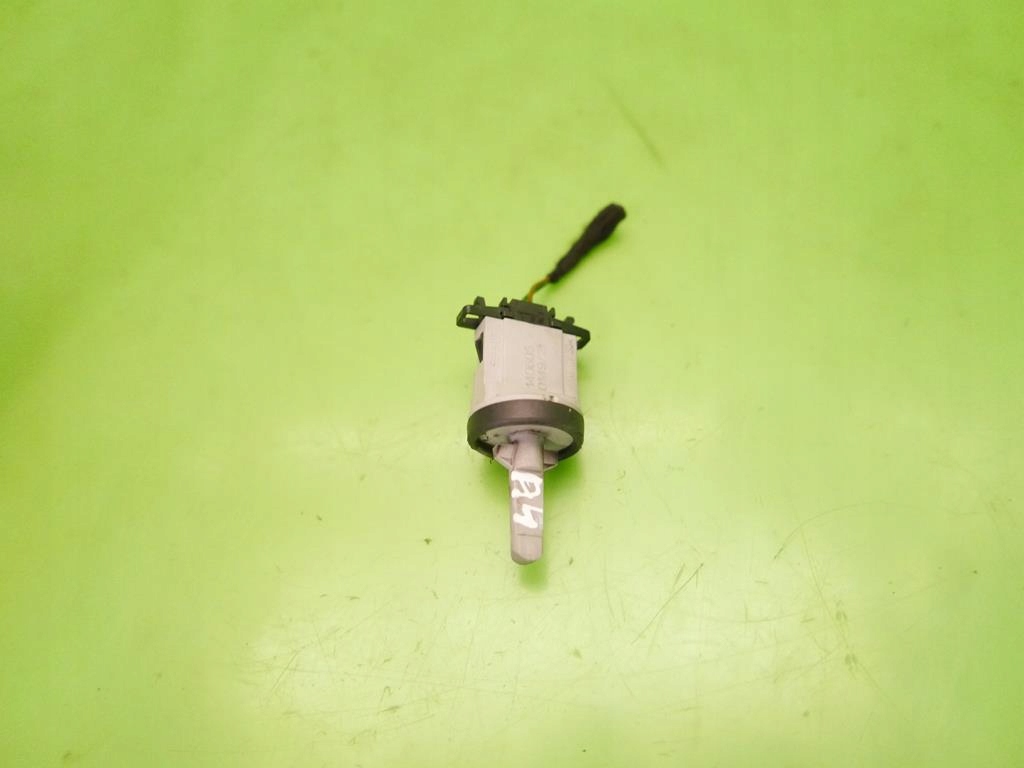 фото №1, Датчик температуры внутренней audi a4 b7 2.0 tdi