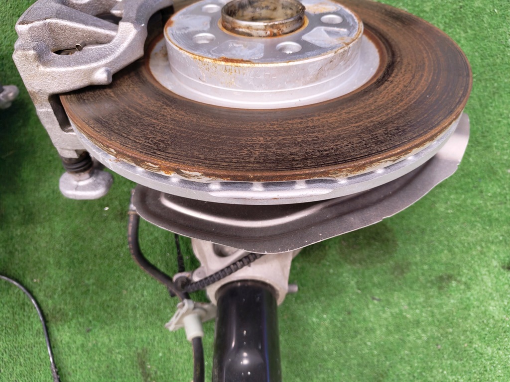 фото №9, Bmw x2 f39 подвеска перед правое левая рычаг поворотный кулак амортизатор 6876853 6876854