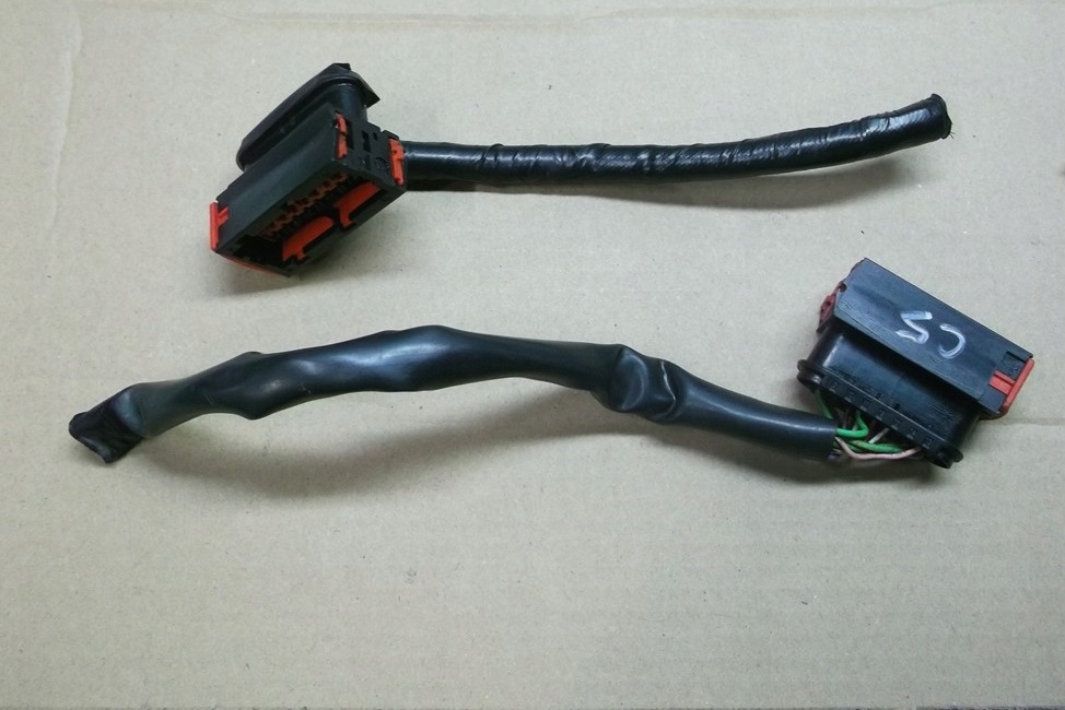 фото №1, Citroen c5 iii x7 штекер лампы перед