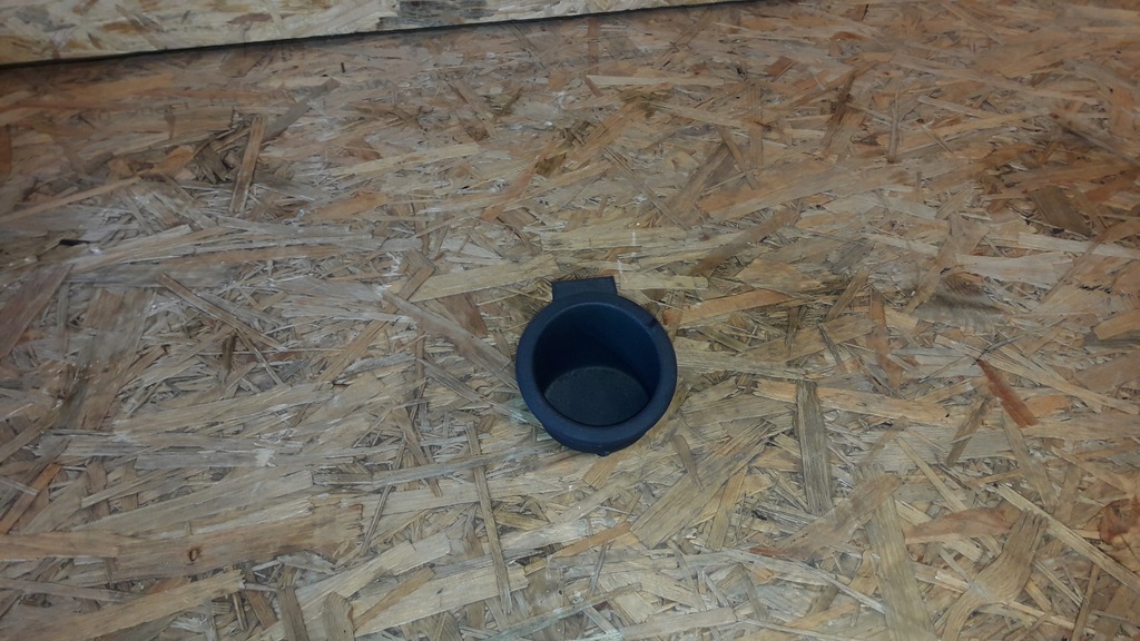 фото №1, Peugeot 1007 2006 r кронштейн na кружка