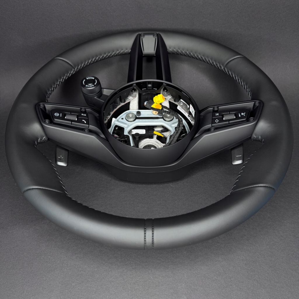 фото №9, Porsche 911 992 macan panamera cayenne повітропровід czarna шкіра nowa fv 36cm