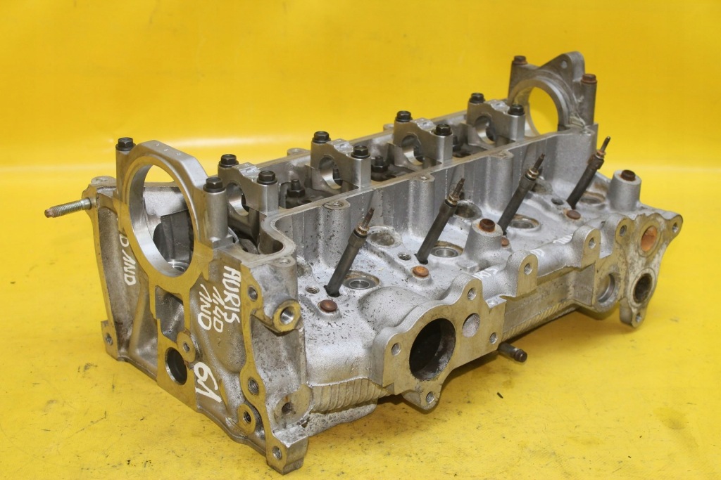 фото №1, Головка двигателя toyota auris corolla 1nd 1.4 d