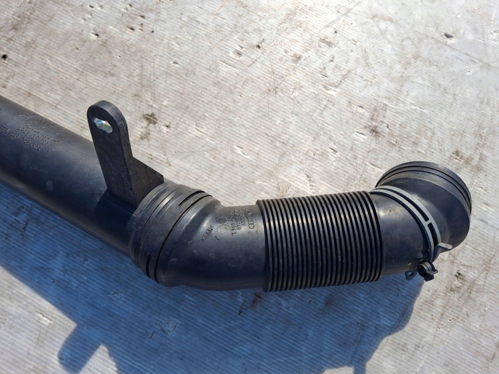 фото №2, Vw scirocco шланг труба повітря 1k0129656ak 1k0129684l