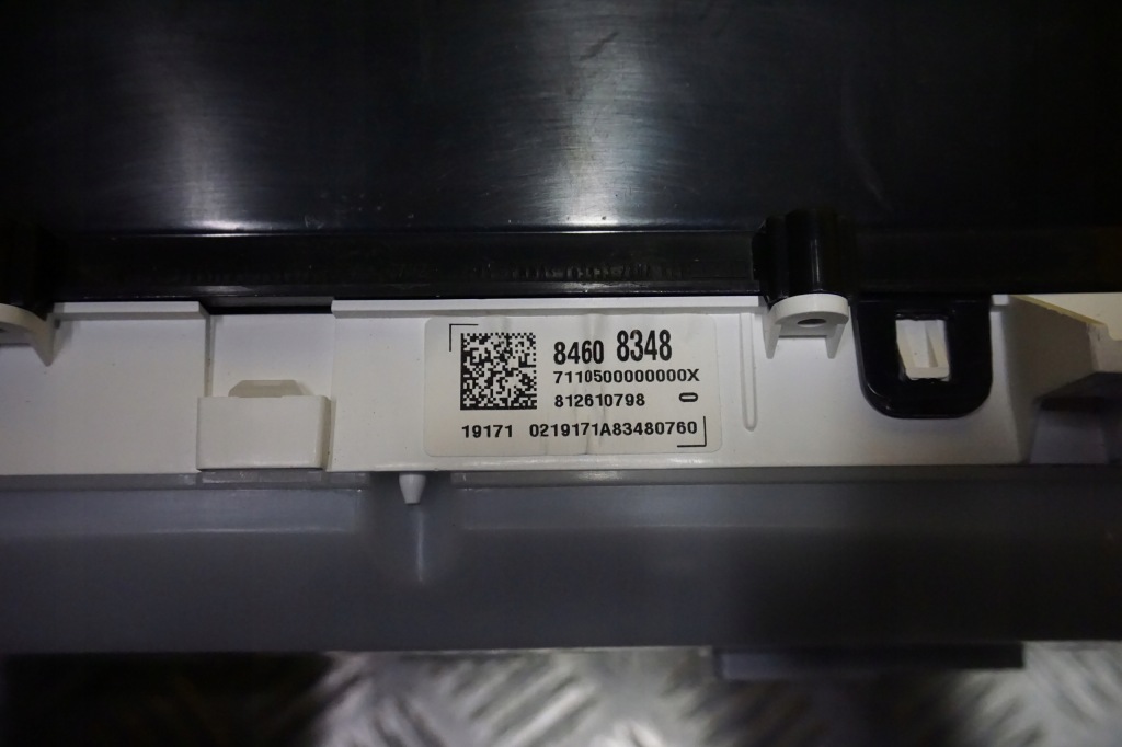 Chevrolet silverado sierra 1500 2019 2020 - счетчик скорости приборы америка с Разборки