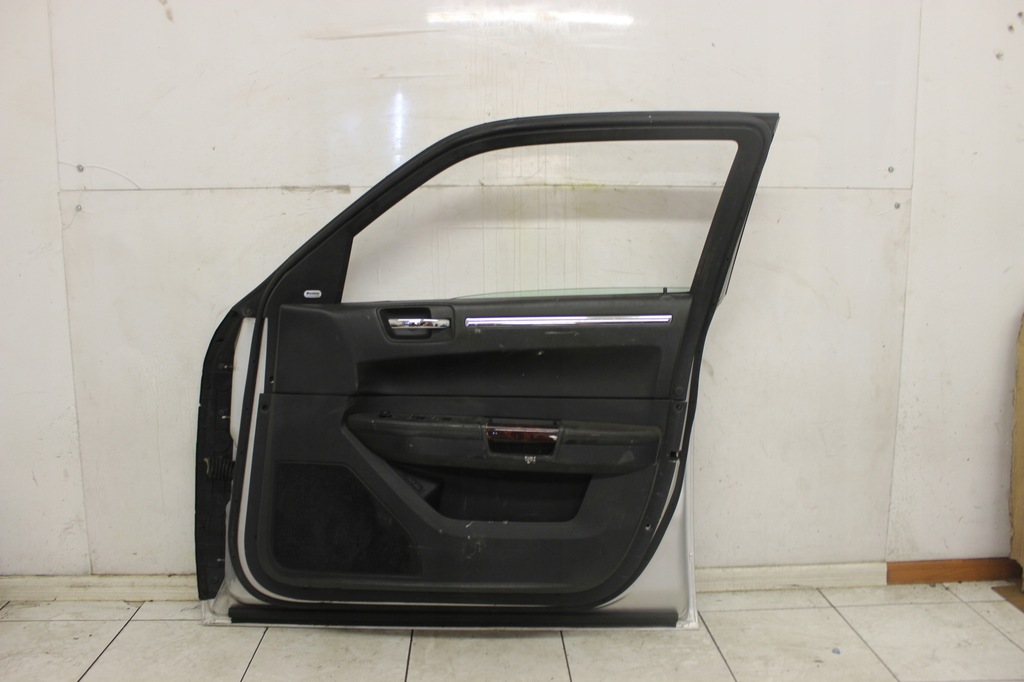 фото №9, Двері праве правий перед chrysler 300c 2010r