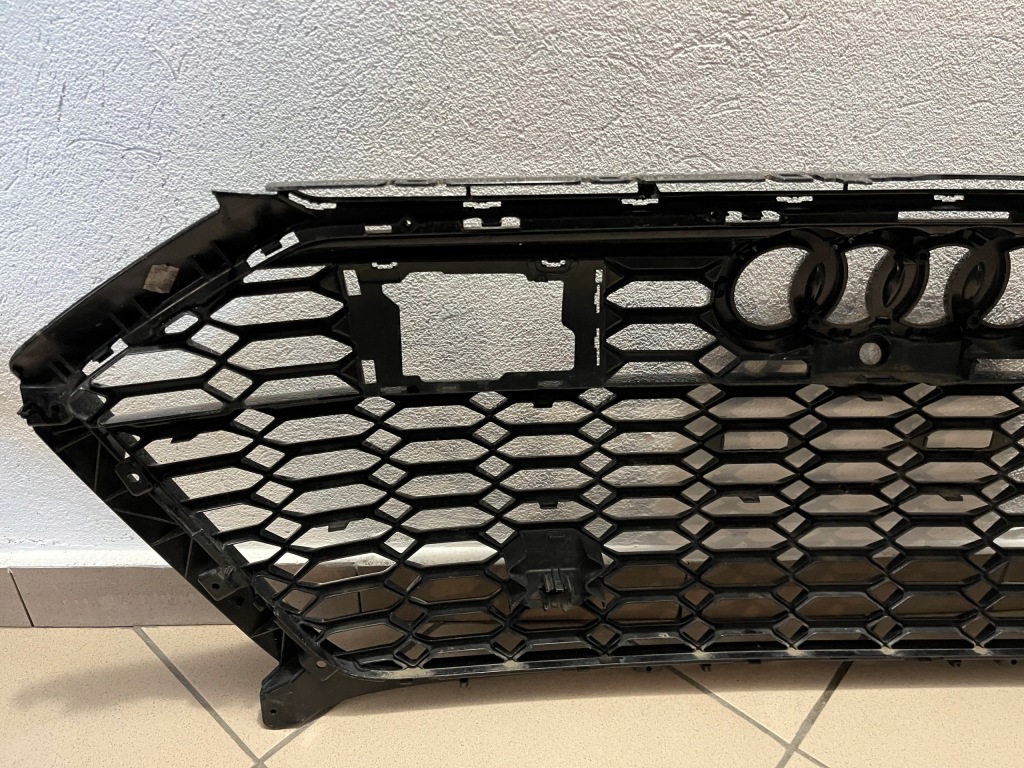 Решітка  решітка решітка радіатора бампера audi rs6 rs7 c8 4k8 19- 4k8853651f Зі Шроту