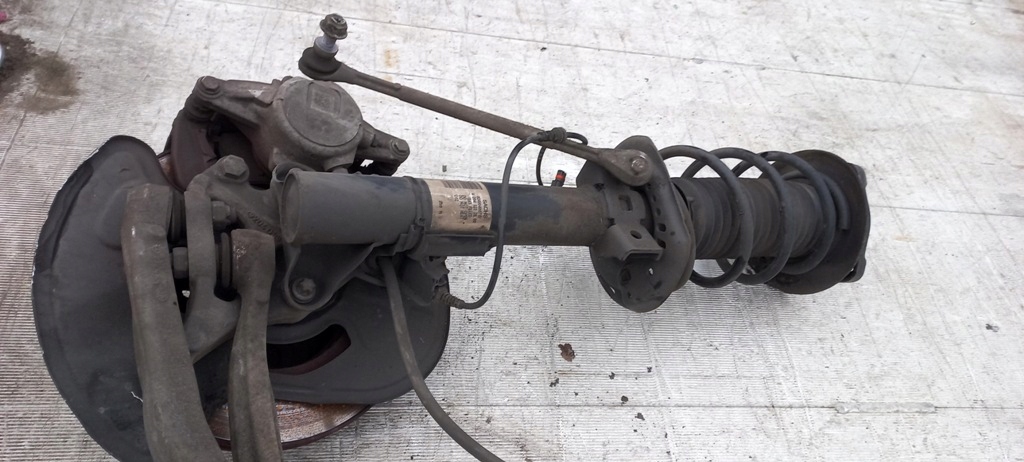 фото №7, Поворотний кулак важіль лівий перед mercedes w204 1,8b