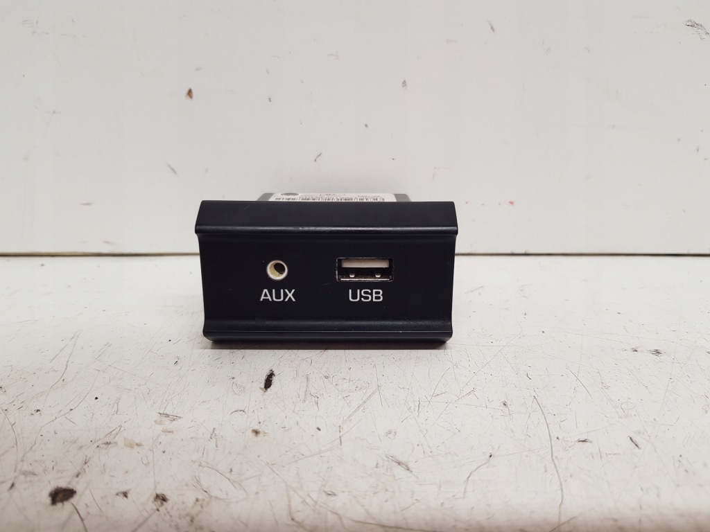 фото №1, Kia rio iv разъём вход usb aux 96120-h8000 2017-