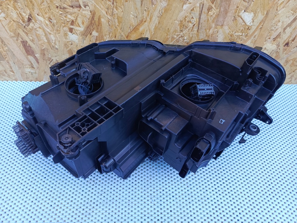 фото №8, Лампа перед правая vw tiguan 2 ii full led 5nb941082a