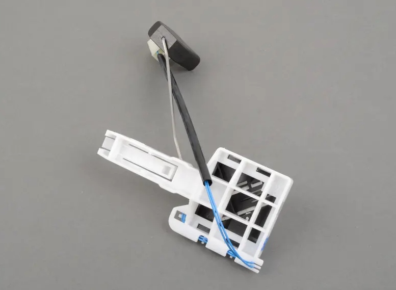 фото №1, Porsche cayenne 9pa left fuel бак level датчик unit 95562080500