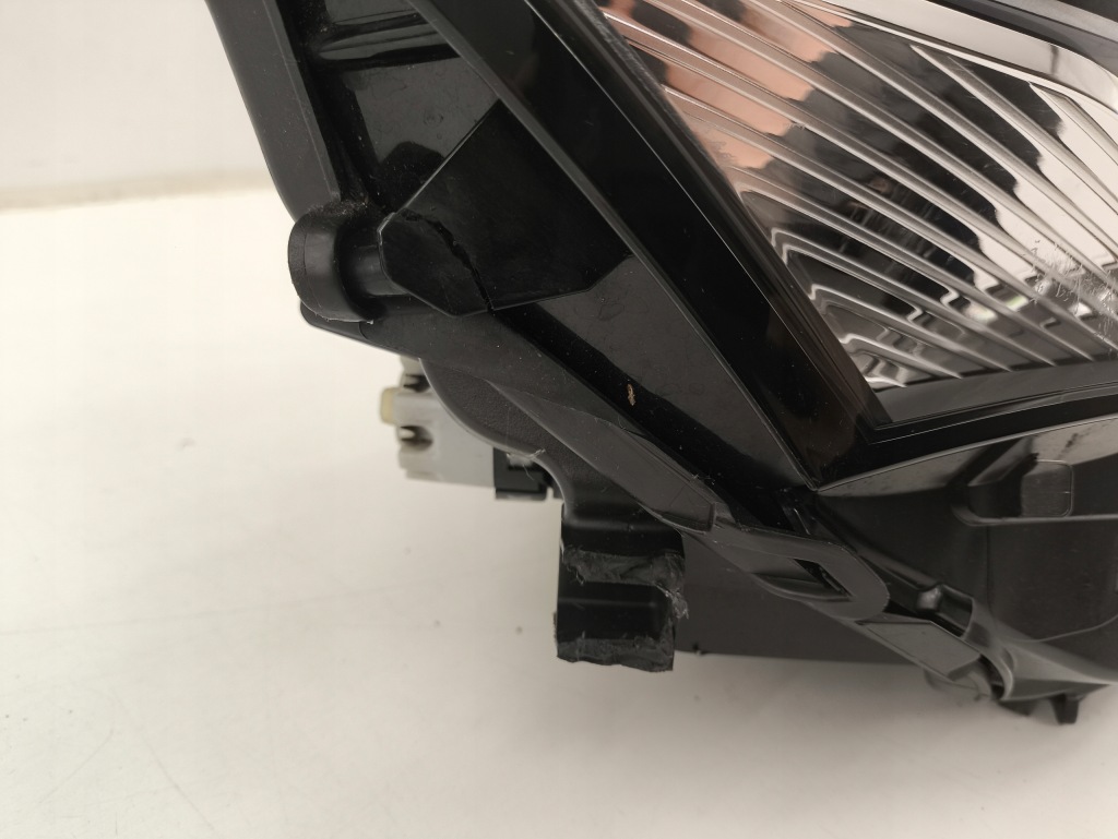 Лампа правый перед передняя full led lexus ct 200h lift 17- Оригинал