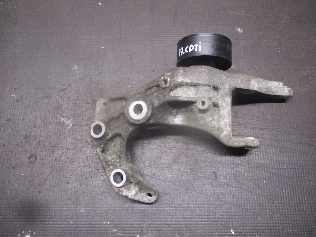 фото №1, Кронштейн генератора opel meriva b