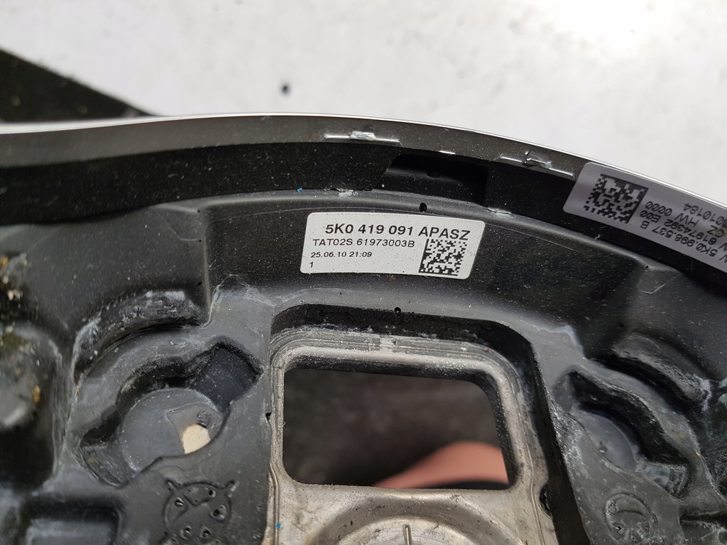 фото №10, Vw golf vi 08-13r gtd воздуховод кожаный