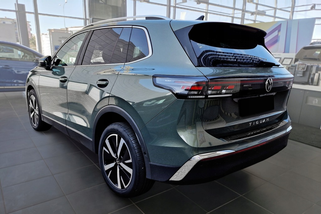 Накладка молдинг на бампер volkswagen vw tiguan iii 2024- Київ